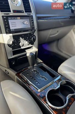 Седан Chrysler 300C 2008 в 