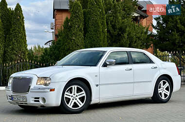Седан Chrysler 300C 2005 в 