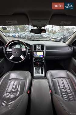 Универсал Chrysler 300C 2004 в 