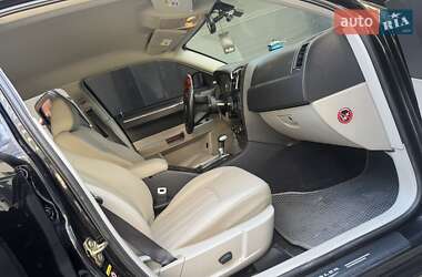 Седан Chrysler 300C 2005 в 