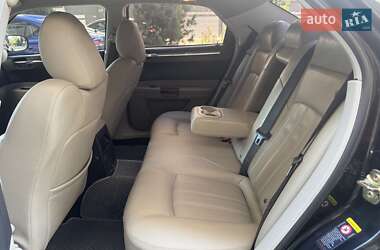 Седан Chrysler 300C 2005 в 