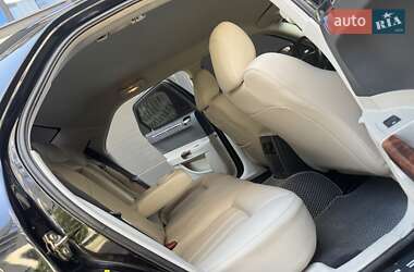 Седан Chrysler 300C 2005 в 