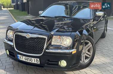 Седан Chrysler 300C 2005 в 
