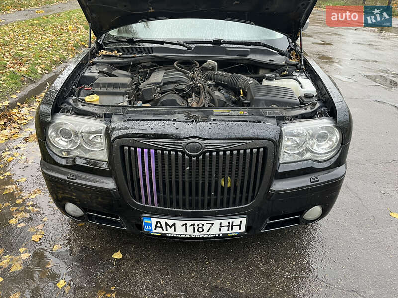 Седан Chrysler 300C 2006 в Києві фото 18 Седан Chrysler 300C 2006 в Києві