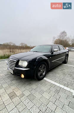 Седан Chrysler 300C 2008 в Львові