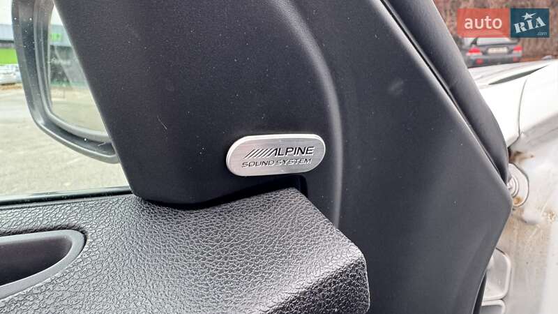 Седан Chrysler 300C 2016 в Києві фото 23 Седан Chrysler 300C 2016 в Києві