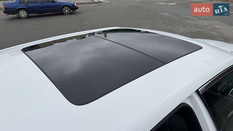 Седан Chrysler 300C 2016 в Києві фото 33 Седан Chrysler 300C 2016 в Києві