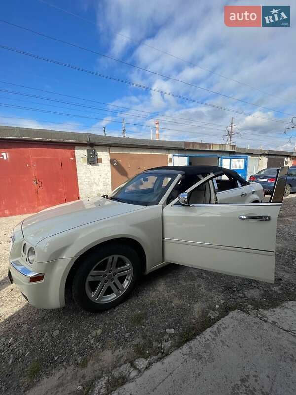 Кабріолет Chrysler 300C 2007 в Києві