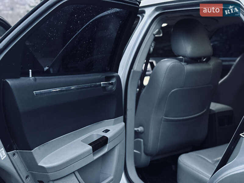 Седан Chrysler 300C 2006 в Тернополі фото 19 Седан Chrysler 300C 2006 в Тернополі
