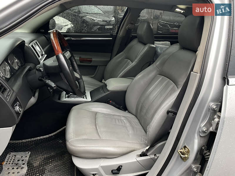 Седан Chrysler 300C 2006 в Києві фото 9 Седан Chrysler 300C 2006 в Києві