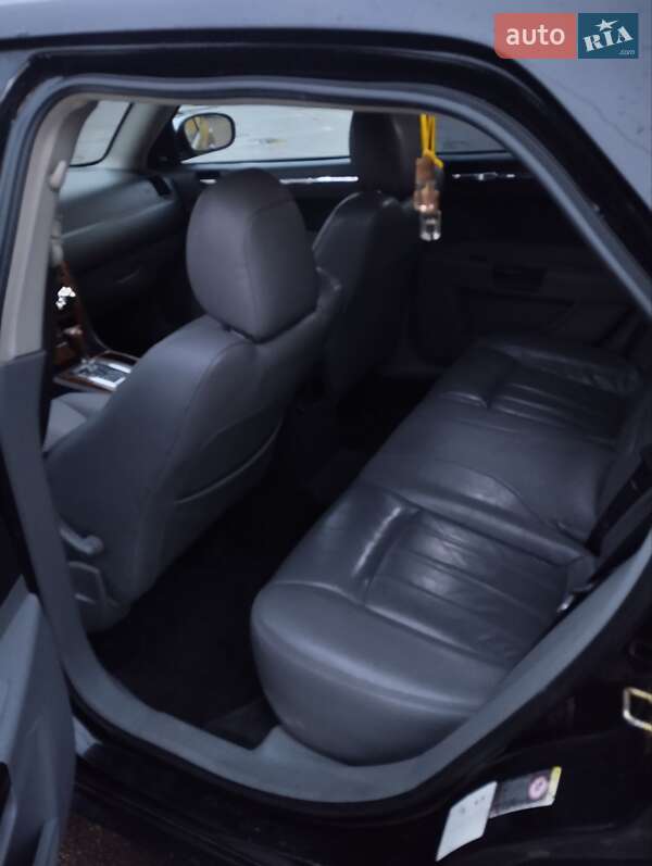 Седан Chrysler 300C 2005 в Житомире