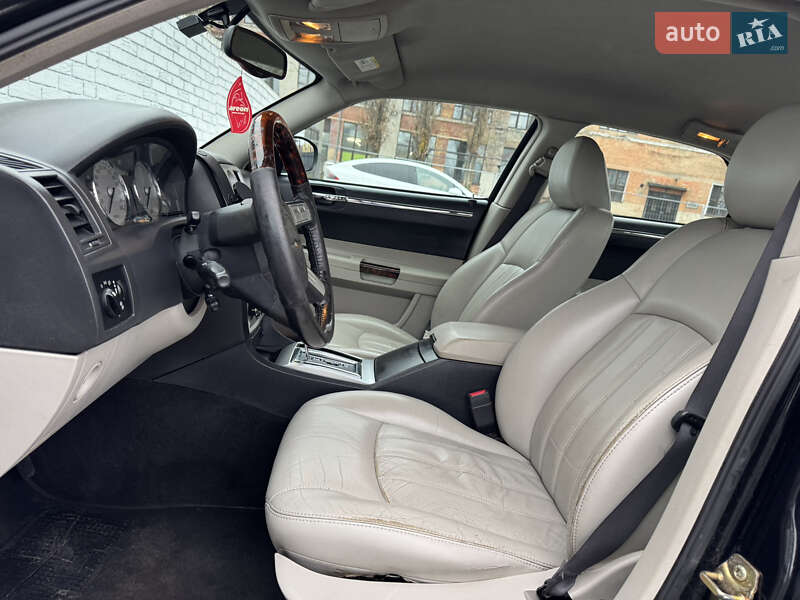 Седан Chrysler 300C 2005 в Киеве фото 26 Седан Chrysler 300C 2005 в Киеве