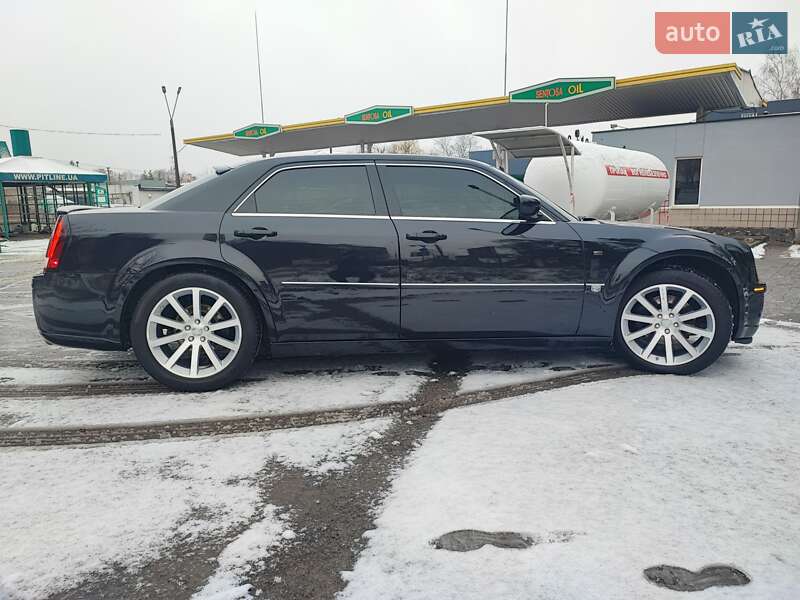 Седан Chrysler 300C 2006 в Днепре