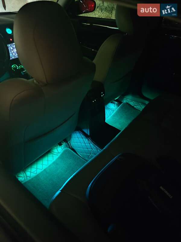 Седан Chrysler 300C 2006 в Днепре