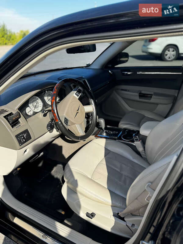 Седан Chrysler 300C 2008 в Харькове фото 8 Седан Chrysler 300C 2008 в Харькове