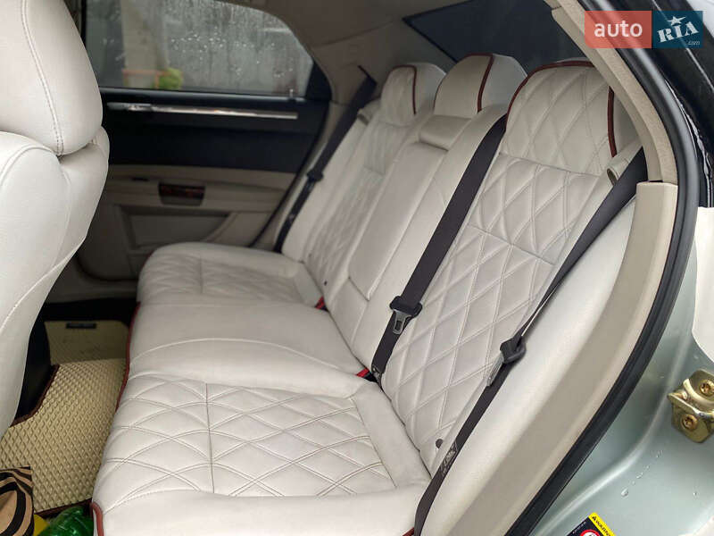 Седан Chrysler 300C 2004 в Полтаве фото 6 Седан Chrysler 300C 2004 в Полтаве
