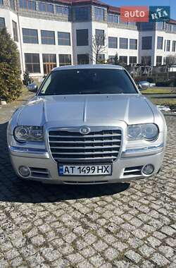 Седан Chrysler 300C 2005 в Стрые