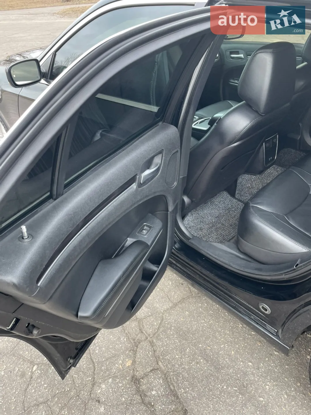 2015 Chrysler 300C - мініатюра 19