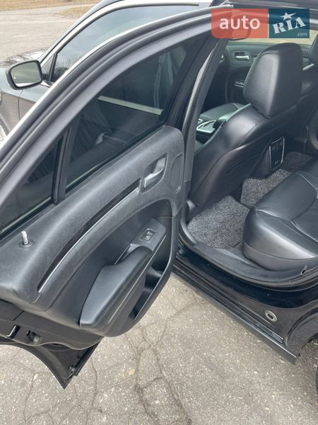 Седан Chrysler 300C 2015 в Києві