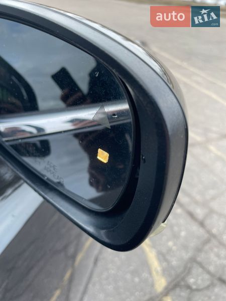 Седан Chrysler 300C 2015 в Києві