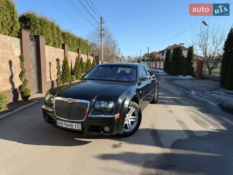 Седан Chrysler 300C 2005 в Виннице