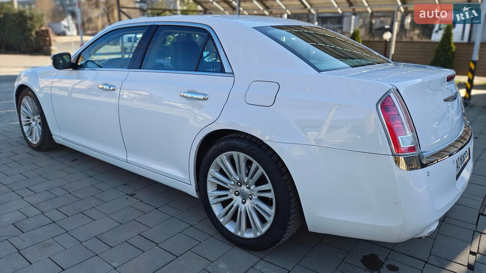 2012 Chrysler 300C - мініатюра 9