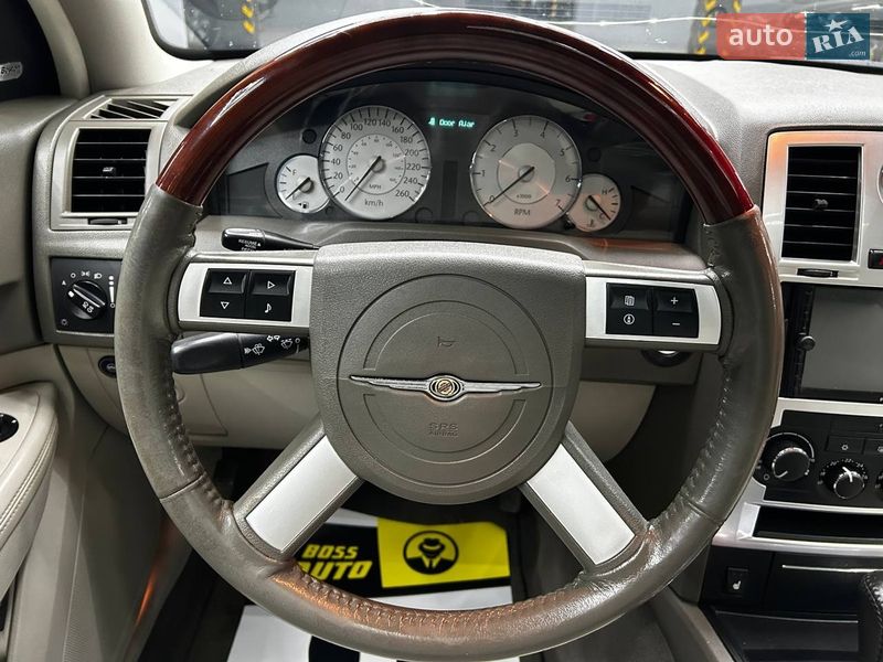 Седан Chrysler 300C 2006 в Черновцах фото 14 Седан Chrysler 300C 2006 в Черновцах