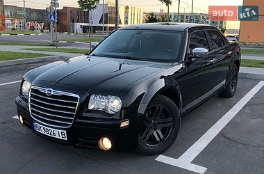 Седан Chrysler 300C 2005 в Рівному