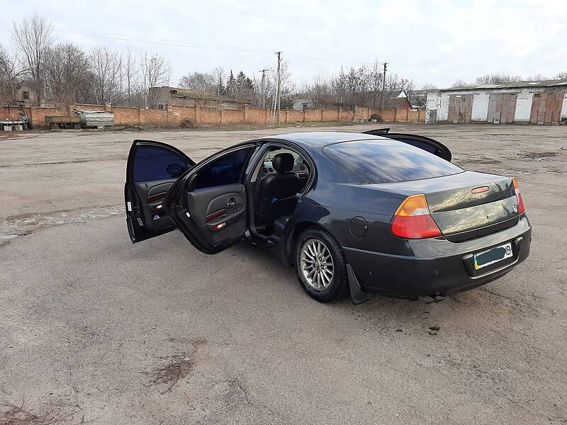 Седан Chrysler 300M 2000 в Днепре