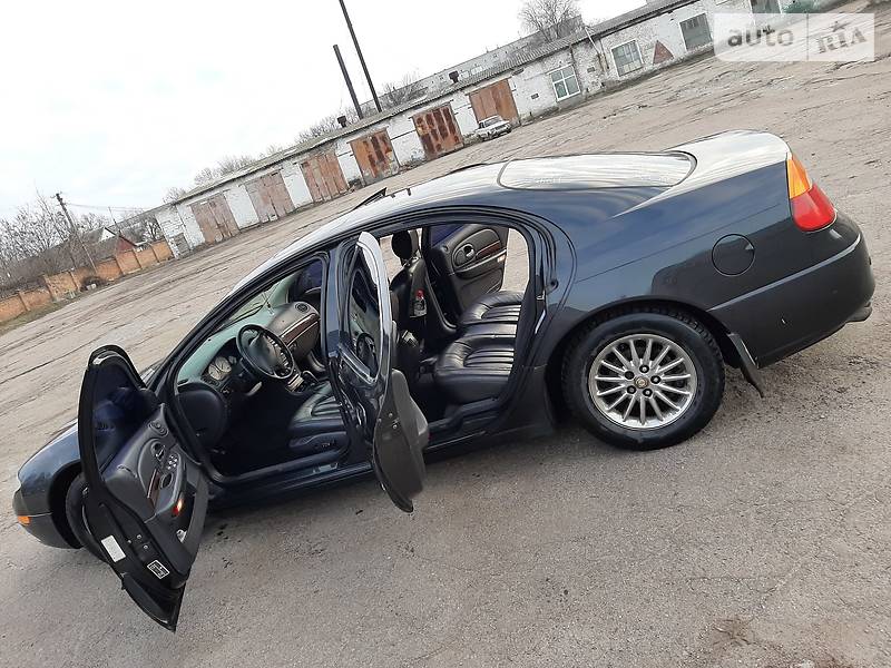 Седан Chrysler 300M 2000 в Днепре
