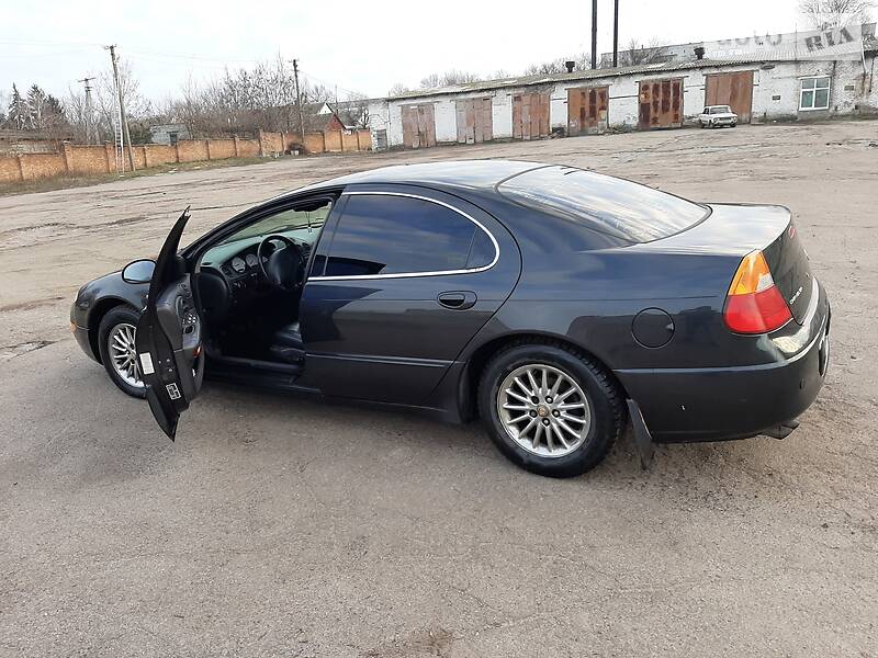 Седан Chrysler 300M 2000 в Днепре