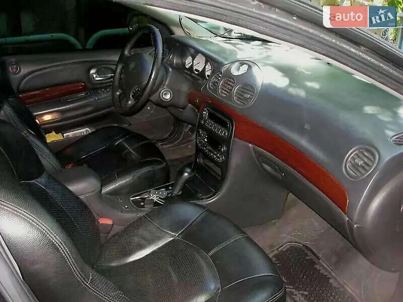 Седан Chrysler 300M 1999 в Каменском