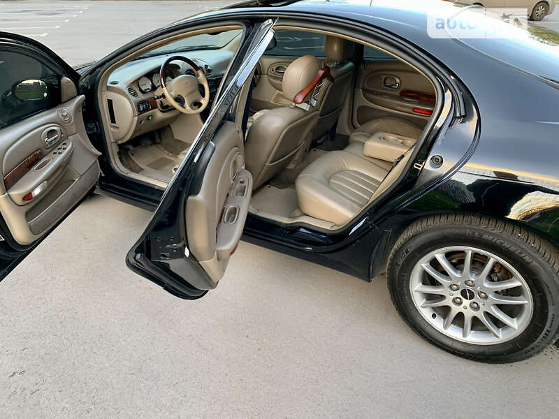 Седан Chrysler 300M 2002 в Киеве