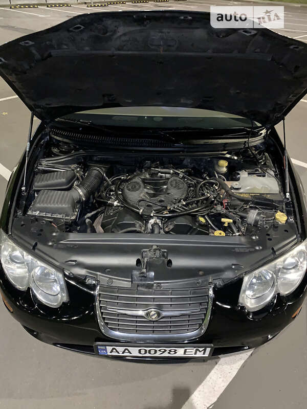 Седан Chrysler 300M 2002 в Киеве
