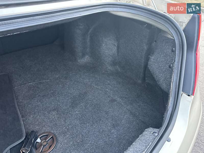 Седан Chrysler 300M 2004 в Сумах