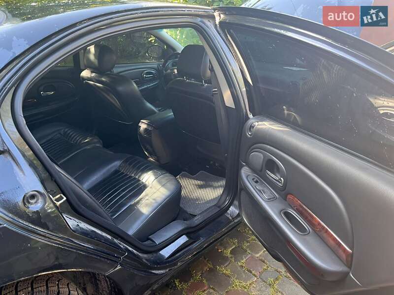 Седан Chrysler 300M 2003 в Львове