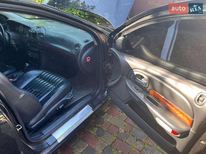 Седан Chrysler 300M 2003 в Львове