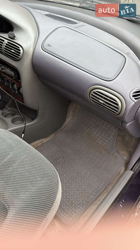 Седан Chrysler Cirrus 1995 в Києві