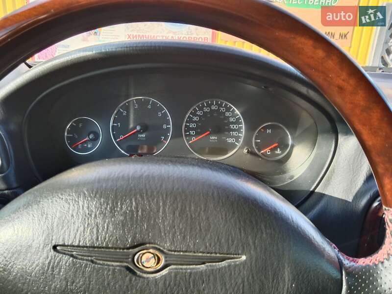 Седан Chrysler Concorde 2000 в Марганце