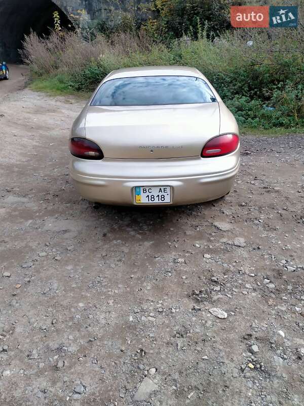 Седан Chrysler Concorde 1998 в Львове