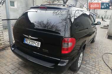 Минивэн Chrysler Grand Voyager 2004 в Нововолынске