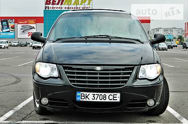 Минивэн Chrysler Grand Voyager 2006 в Ровно