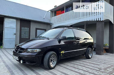 Седан Chrysler Grand Voyager 1999 в Черновцах