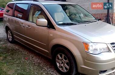 Минивэн Chrysler Grand Voyager 2008 в 