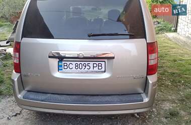 Минивэн Chrysler Grand Voyager 2008 в 