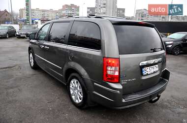 Мінівен Chrysler Grand Voyager 2010 в Львові