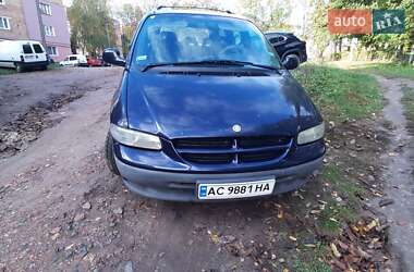 Мінівен Chrysler Grand Voyager 1998 в Нововолинську