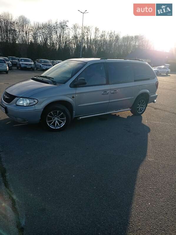 Мінівен Chrysler Grand Voyager 2001 в Львові