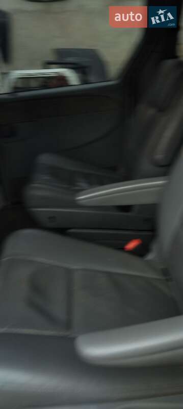 Минивэн Chrysler Grand Voyager 2005 в Черновцах