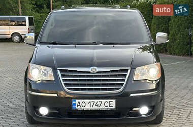 Минивэн Chrysler Grand Voyager 2007 в Львове